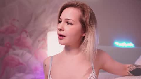 Nina  online show from March 3, 9:00 pm