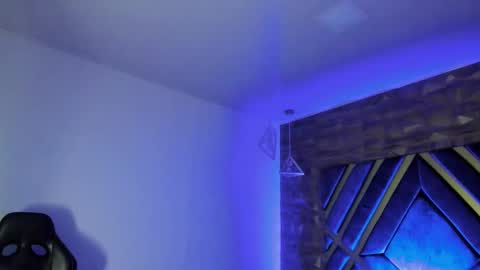 IAN CASTILLO online show from March 23, 11:15 am