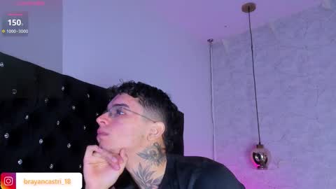 IAN CASTILLO online show from October 20, 11:15 am