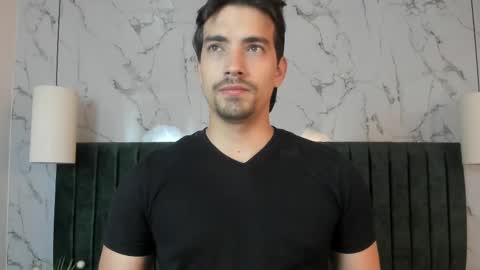 Ian Davis online show from March 6, 2:30 am