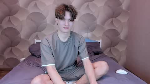 Ian Flor online show from March 29, 3:02 pm