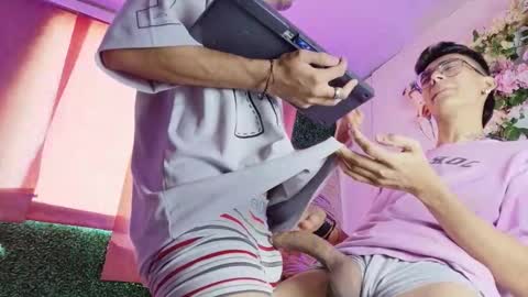 IAN HUNTER online show from March 4, 1:52 pm