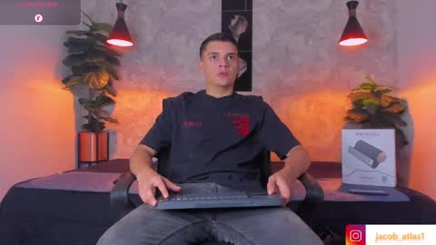 ian_jacob online show from April 1, 8:06 pm