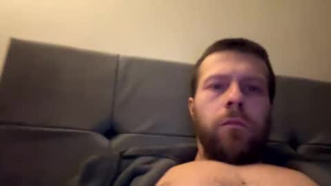 icantstayaway online show from January 6, 8:07 pm