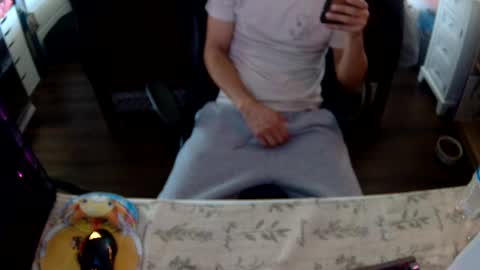 Ice Jr online show from April 9, 5:18 pm