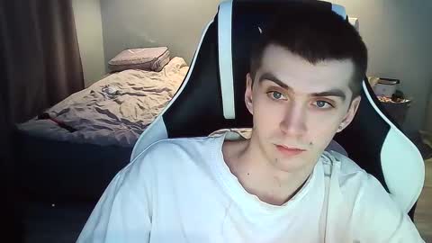 MAX online show from January 23, 8:45 pm