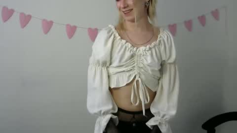 Jade online show from April 1, 12:50 pm