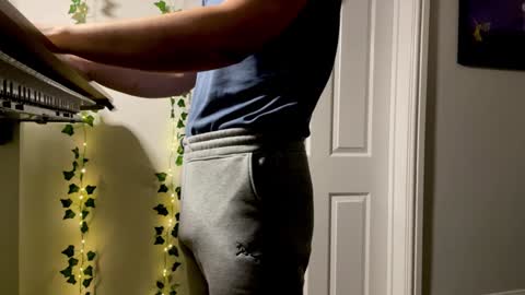 Ken online show from December 17, 5:36 pm