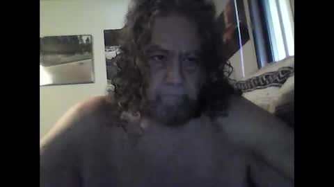 Snapshot of icu2try2xs2 chatting on February 20, 10:15 pm icu2try2xs2 online show from February 20, 10:15 pm