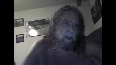 Snapshot of icu2try2xs2 chatting on September 15, 10:28 am icu2try2xs2 online show from September 15, 10:28 am