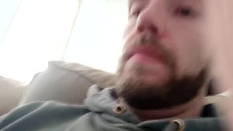 Snapshot of icyfucktoy chatting on February 18, 8:03 pm icyfucktoy online show from February 18, 8:03 pm