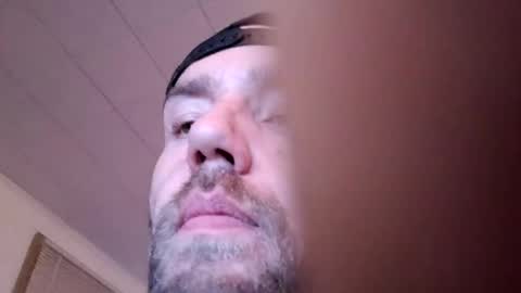 Snapshot of icyfucktoy chatting on February 11, 3:29 am icyfucktoy online show from February 11, 3:29 am