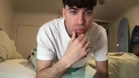 icyninesix online show from February 16, 10:43 pm