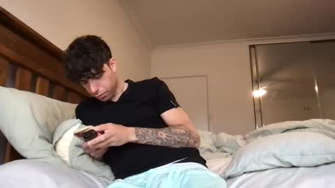 icyninesix online show from March 10, 11:49 pm