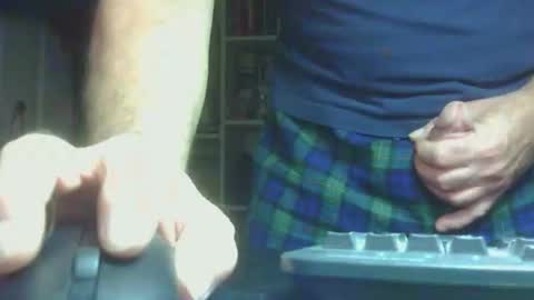 id10t4u online show from April 5, 4:09 am