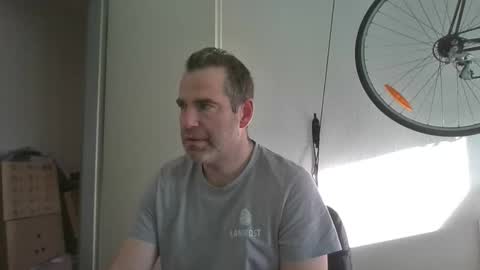 idontknowwhy1 online show from November 21, 8:56 am