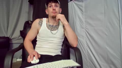 Amiri Roue online show from February 13, 9:51 am