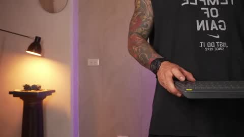 Igor scott online show from April 17, 2:58 am