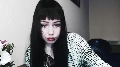 iiiiiiis online show from December 14, 5:24 am