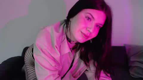 Vella online show from September 19, 8:18 am