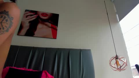 Isabella online show from March 23, 1:49 pm