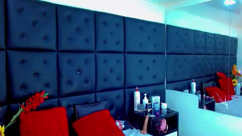 iisalombardi online show from February 14, 10:40 am