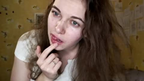 Laura online show from March 25, 6:25 pm