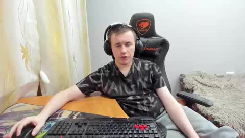 iliaskris online show from November 9, 12:30 pm