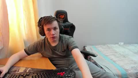 iliaskris online show from February 25, 6:39 am