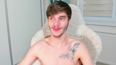 Snapshot of illusions888 chatting on February 25, 6:33 pm D-Illusion online show from February 25, 6:33 pm