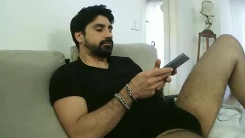 ilmangj90 online show from April 6, 8:04 am