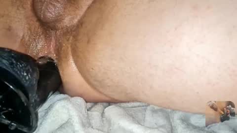 Snapshot of iloveanal1988 chatting on December 15, 12:06 pm Iloveanale1988 online show from December 15, 12:06 pm