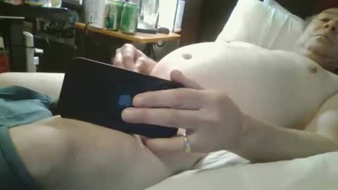 ilovetoshowoffagain online show from April 1, 9:45 pm