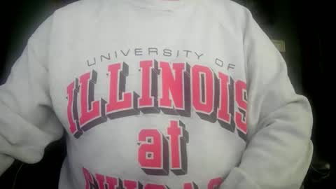 ilundercover2 online show from April 2, 10:44 am