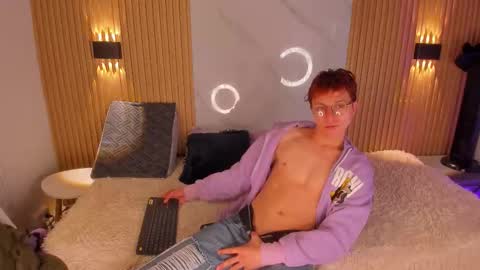 daren online show from March 25, 3:35 am