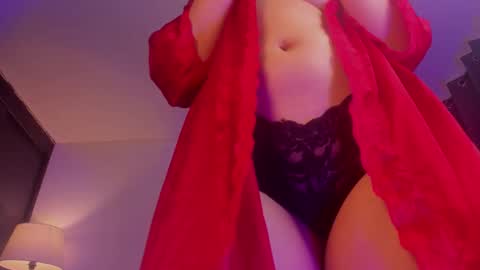 im tiffany  online show from March 3, 7:26 am