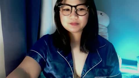 cherryl online show from December 1, 11:25 pm