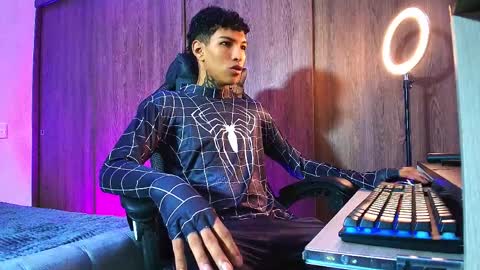 im_usuga online show from March 30, 12:27 pm