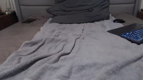 AprilFool online show from December 4, 1:14 pm