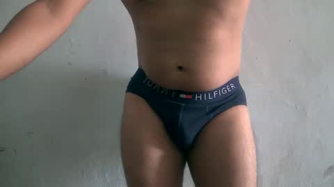 imanimal online show from January 28, 8:04 am