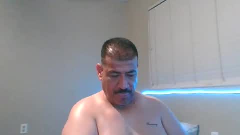 imbackmandosuknw online show from November 13, 9:01 am