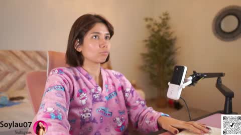 imjess_ online show from January 19, 4:22 am