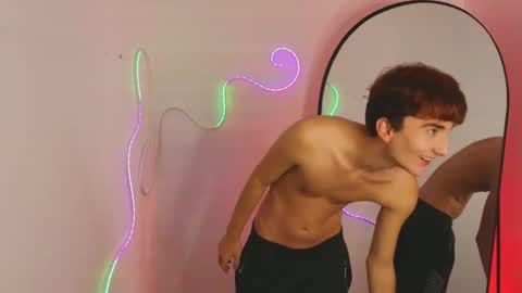 Juan Sebastian online show from January 7, 11:43 pm