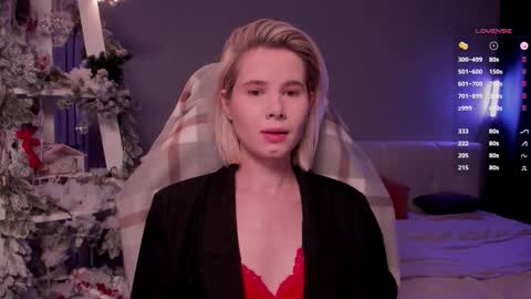 Mia online show from January 6, 10:41 am