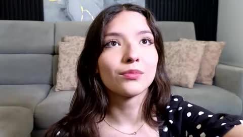 Karen  online show from December 17, 7:53 pm