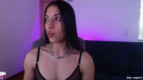 TAYLOR  online show from April 28, 9:08 pm