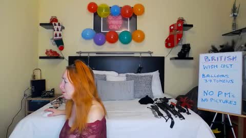 inannalove online show from December 19, 8:04 pm