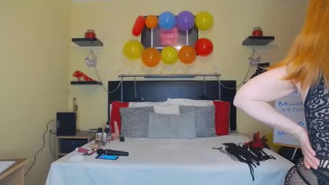 inannalove online show from March 10, 10:28 am