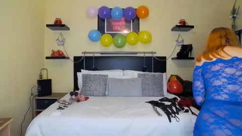 inannalove online show from November 24, 10:36 am