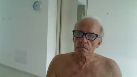 Snapshot of incendiado chatting on September 15, 3:46 pm incendiado online show from September 15, 3:46 pm